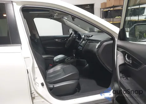 2016 Nissan Rogue Sl z USA, uszkodzony, nr VIN 5N1AT2MT1GC834147